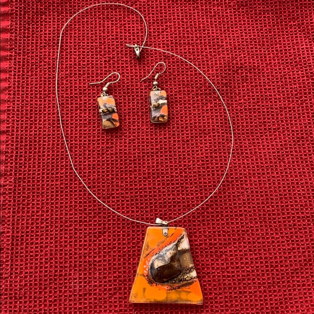 Necklace and Earrings set boutique